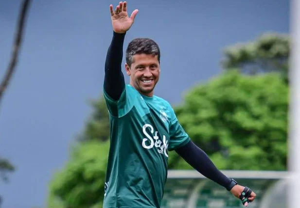 Técnico Thiago Carpini