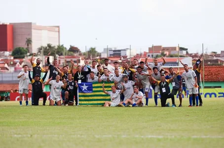 Tiradentes se classifica à terceira fase da Copinha