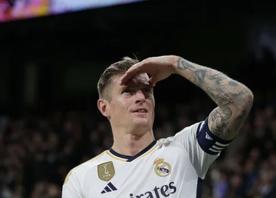 Toni Kroos rebate vaias sofridas