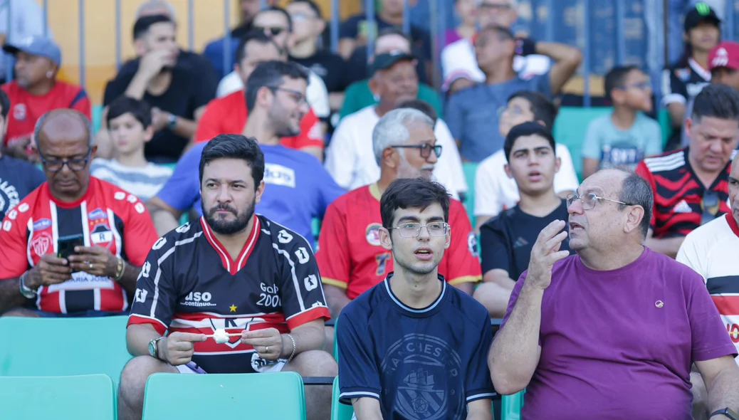 Torcedores do River assistiram ao duelo contra o Altos