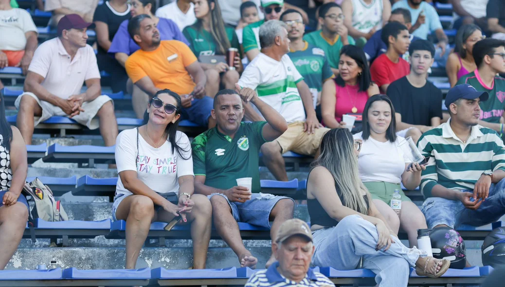 Torcida do Altos marcou presença para o duelo