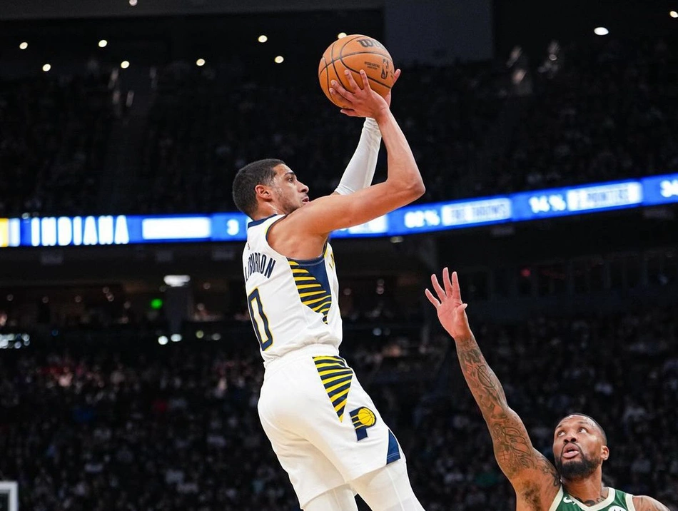 Tyrese Haliburton anotou um duplo-duplo diante do Milwaukee Bucks
