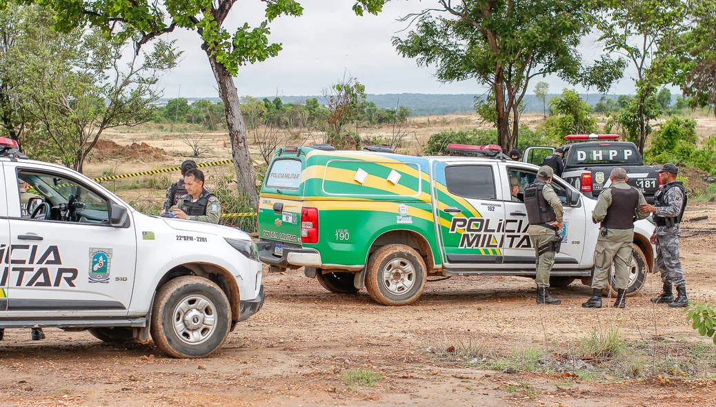 Vítima foi encontrada com pés e mãos amarradas no conjunto Vamos Ver o Sol