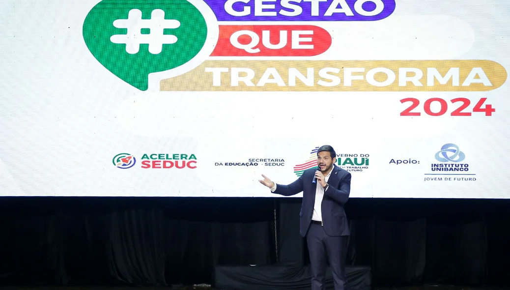 Washington Bandeira fala aos Gestores Regionais presentes