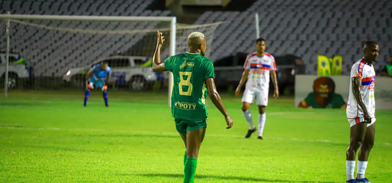 Atlético Piauiense e Piauí disputaram o título do Piauiense Série B 2024 no estádio Albertão