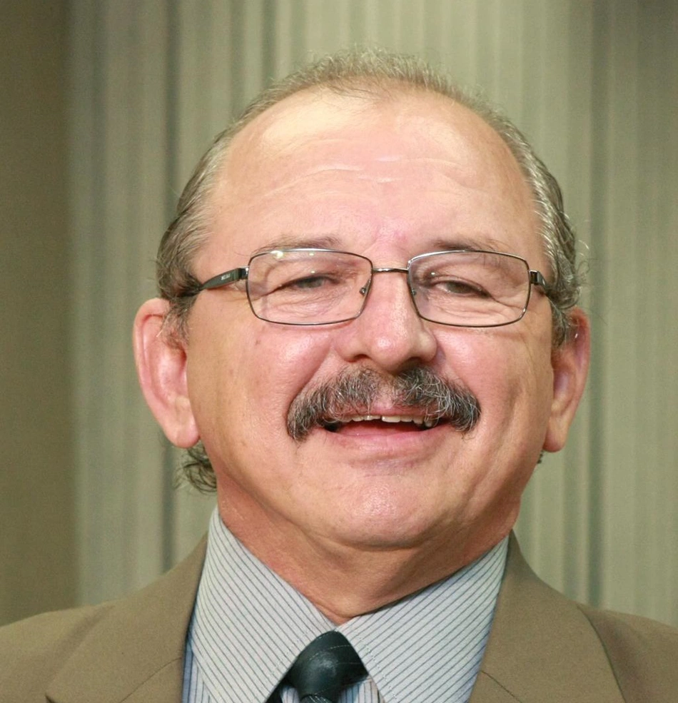 Desembargador Sideni Soncini Pimentel