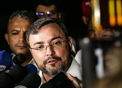 Fábio Novo fala com a imprensa após a derrota para Sílvio Mendes