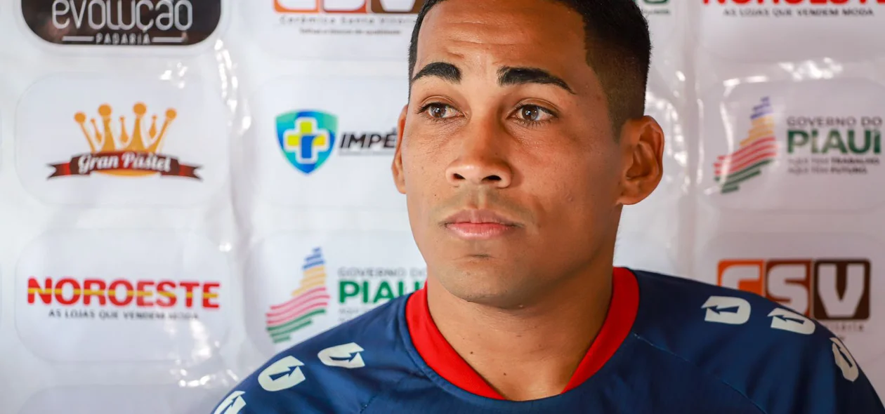 Izaldo, lateral do Piauí