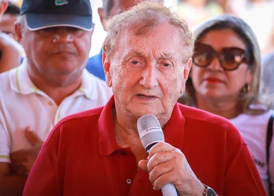 Mão Santa, prefeito da cidade de Parnaíba