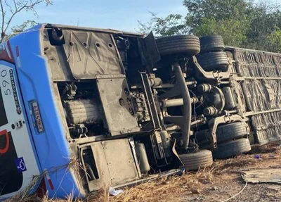 Ônibus da Guanabara tombou e deixou 2 mortos e 18 feridos