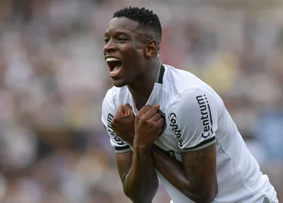 Luiz Henrique foi eleito o craque da partida