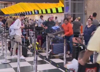 Temporal cancela voos e provoca filas no Aeroporto de Congonhas