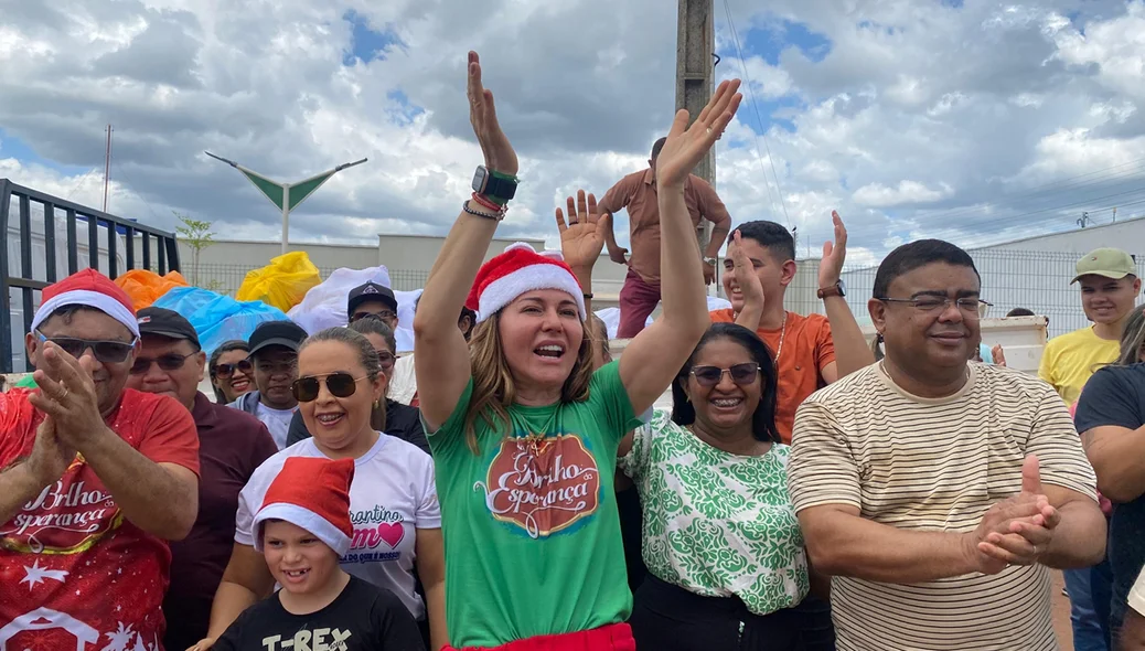 A ação de solidariedade fez parte das festividades do projeto “Natal Brilho da Esperança”