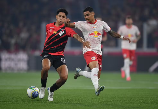 Athletico-PR e Bragantino no Brasileirão Série A 2024