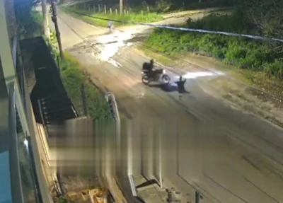 Entregador sendo rendido por criminosos em Teresina
