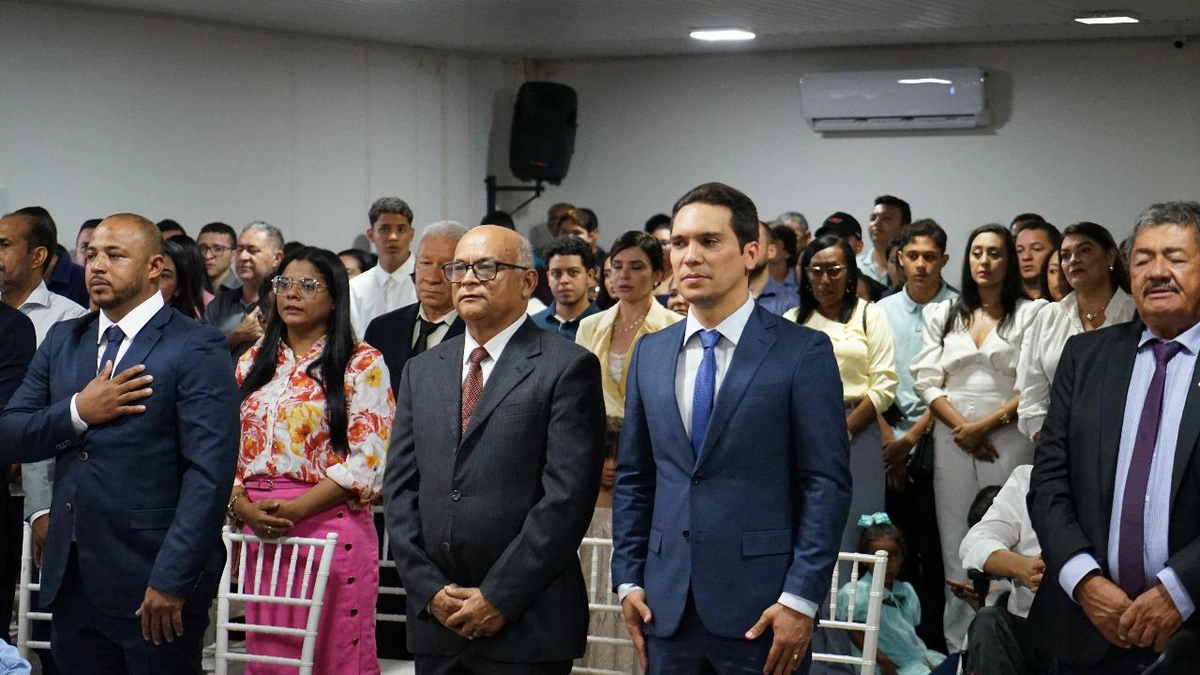 Gilberto Jr. e Pedro Moreira são diplomados