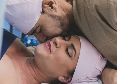 Graciele Lacerda e Zezé di Camargo com a filha Clara