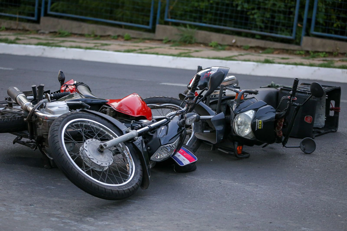 Motocicletas caídas