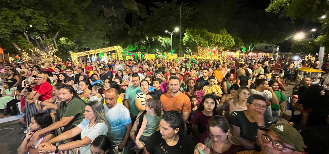 População prestigiou evento