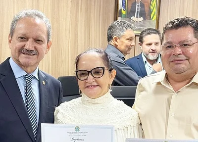 Prefeita reeleita Betinha Brandão é diplomada