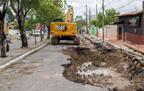 Trecho de aproximadamente 50 metros precisará passar por recomposição da base para receber o novo asfalto