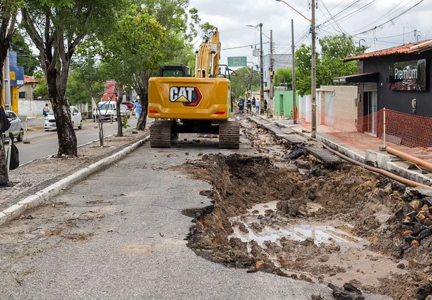 Trecho de aproximadamente 50 metros precisará passar por recomposição da base para receber o novo asfalto