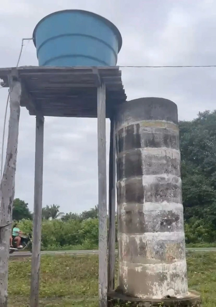 A prefeitura de Esperantina construiu uma estrutura para distribuição de água