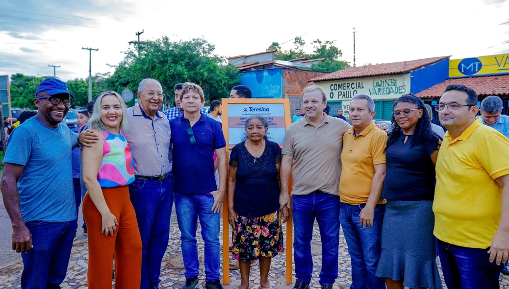 A solenidade teve participação da população local