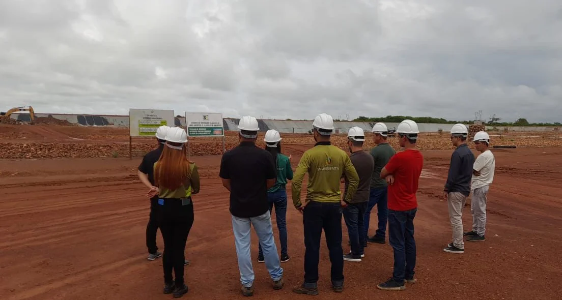 A visita ocorreu na manhã de segunda-feira (26)