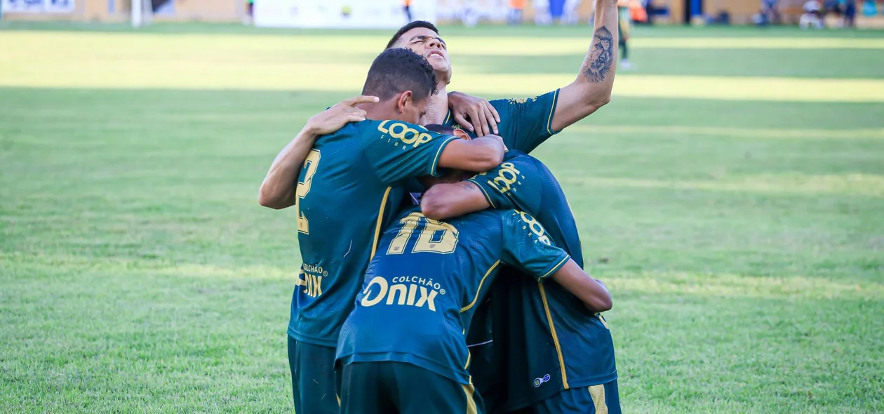 Altos venceu o Fluminense-PI por 3 a 0