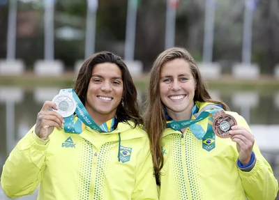 Ana Marcela Cunha e Viviane Jungblut
