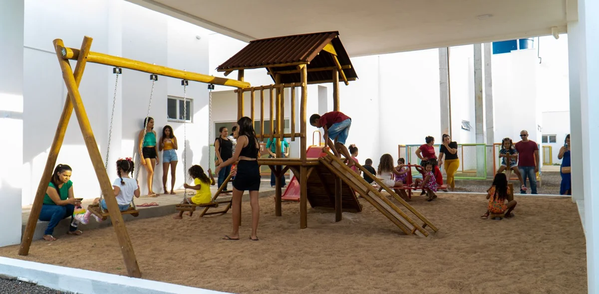 Área de lazer dentro da nova escola em São Raimundo Nonato