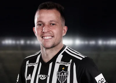Atacante Bernard