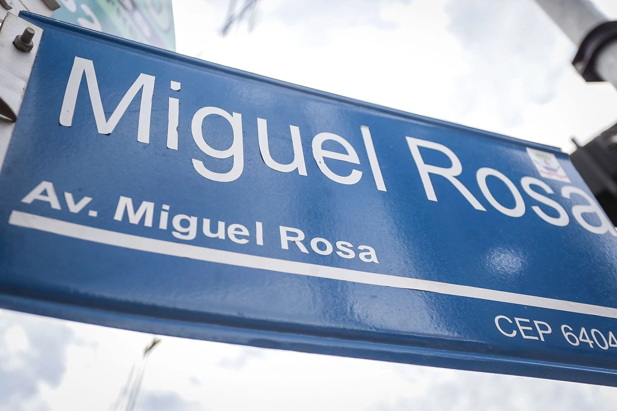 Avenida Miguel Rosa