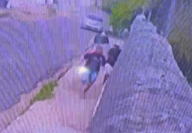 Bandidos saem correndo após serem baleados no Centro de Teresina
