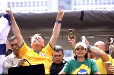Bolsonaro em manifestação na Avenida Paulista