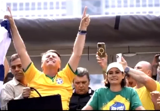 Bolsonaro em manifestação na Avenida Paulista