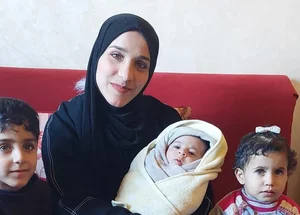 Brasileira que deu à luz durante guerra recebe permissão para sair de Gaza