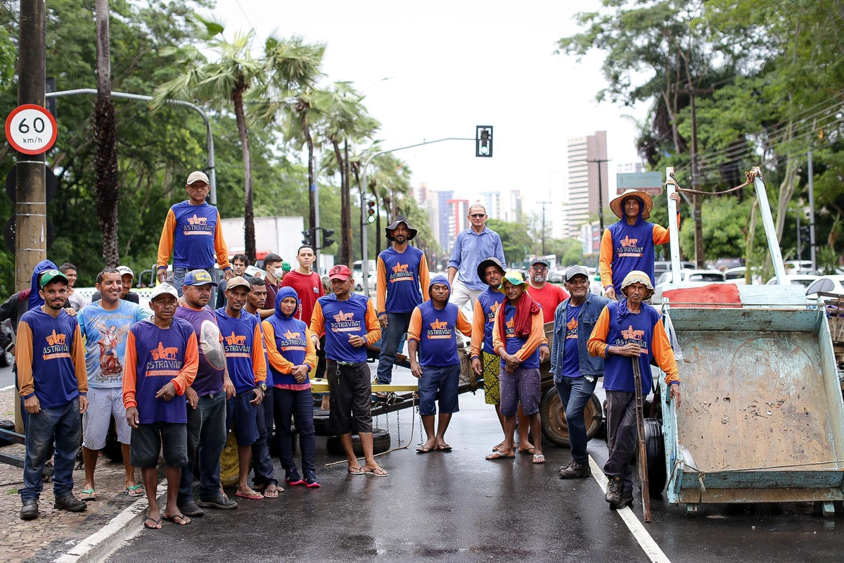 Carroceiros fazem manifestação em Teresina