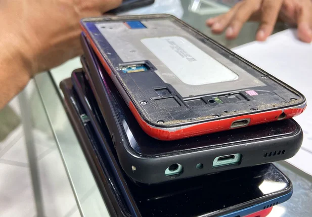 Celulares apreendidos com restrição de roubo ou furto