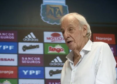César Luis Menotti, ex-técnico da Seleção Argentina
