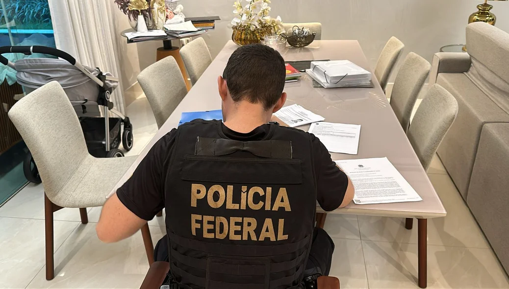 Cumprimento da mandados de busca e apreensão em residência em Teresina