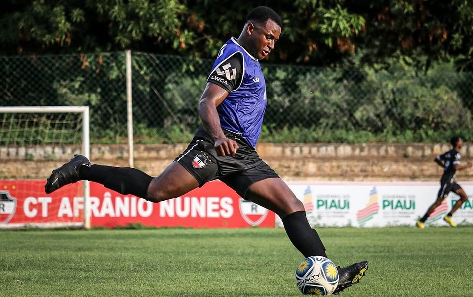 Darlan, volante do River