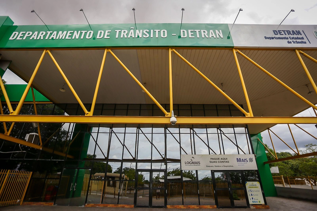 DETRAN, Departamento de Trânsito