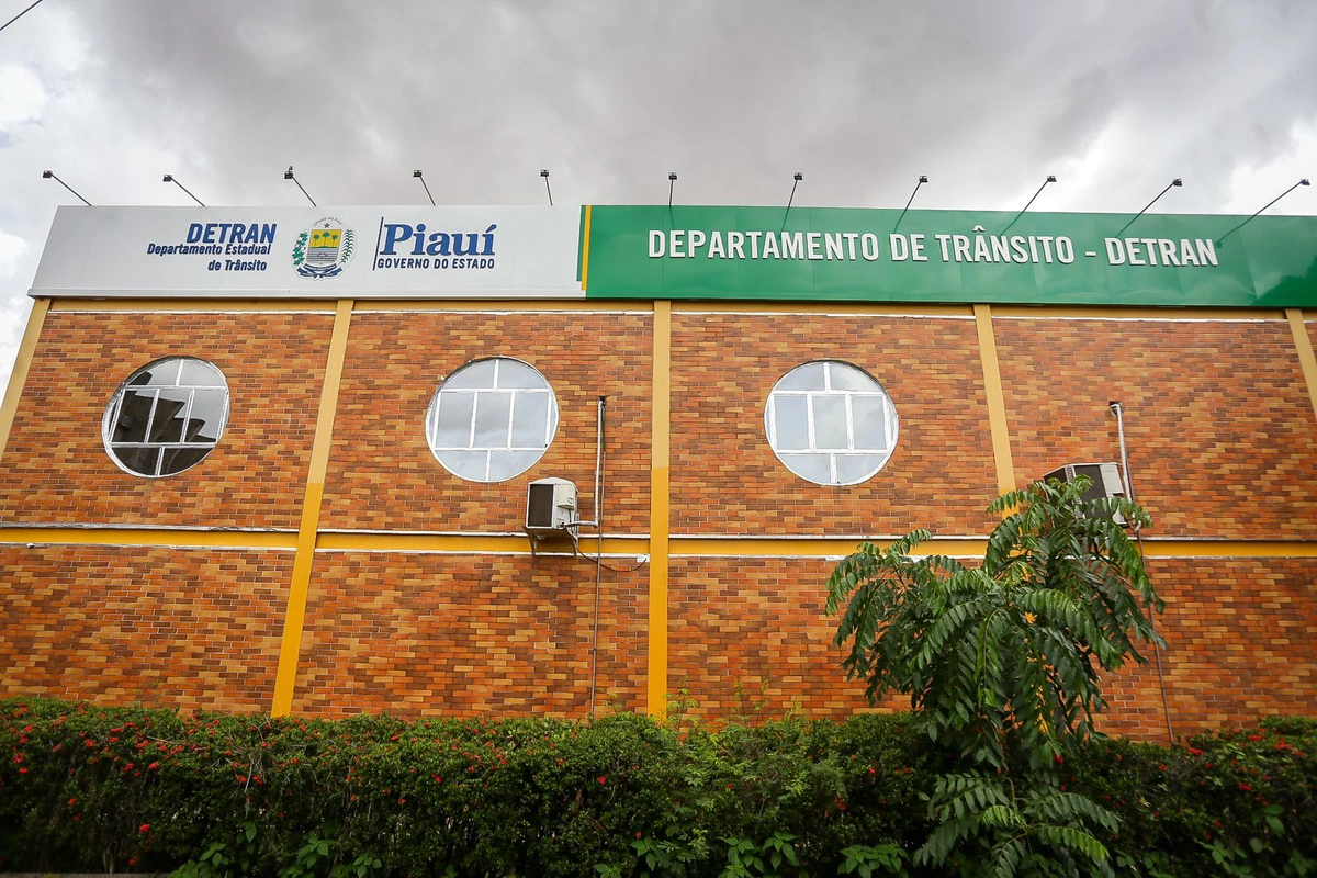 DETRAN, Departamento de Trânsito