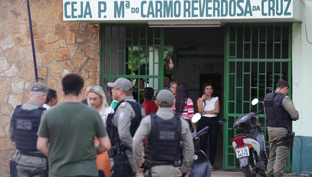 Equipes da PM foi no local do crime