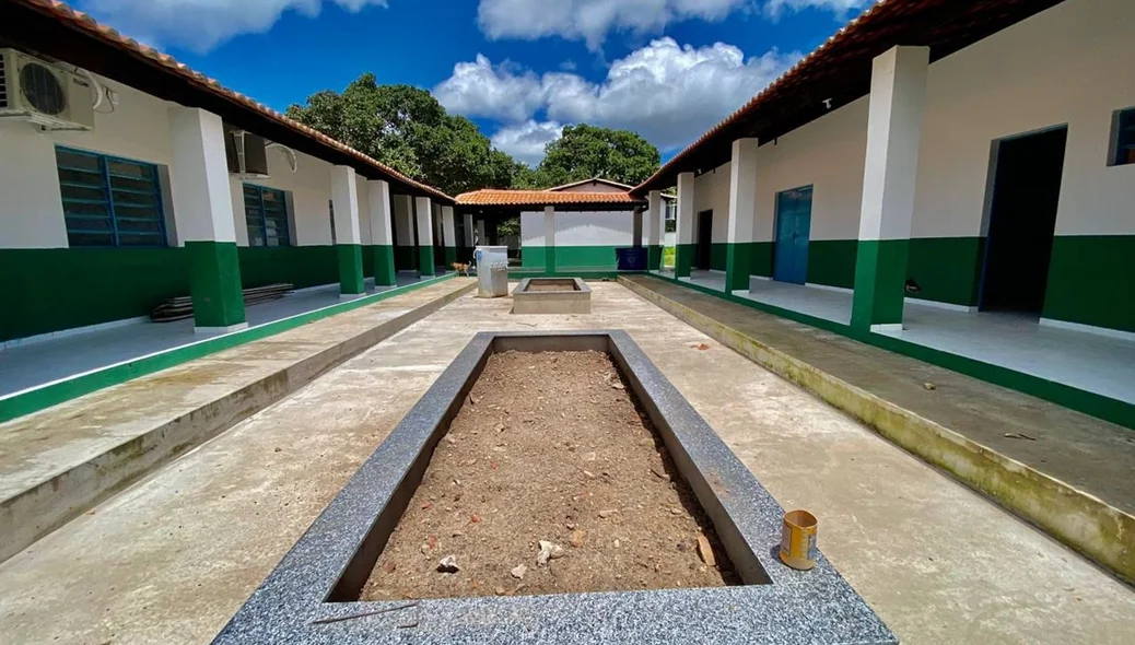 Escolas municipais de Esperantina