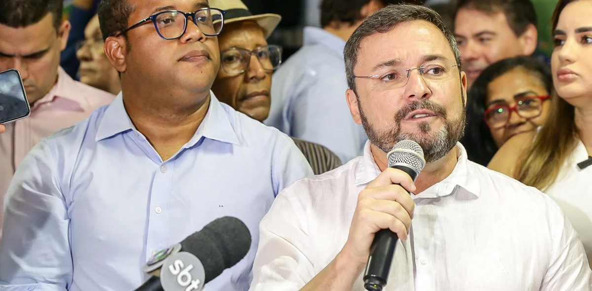 Fábio Novo discursando