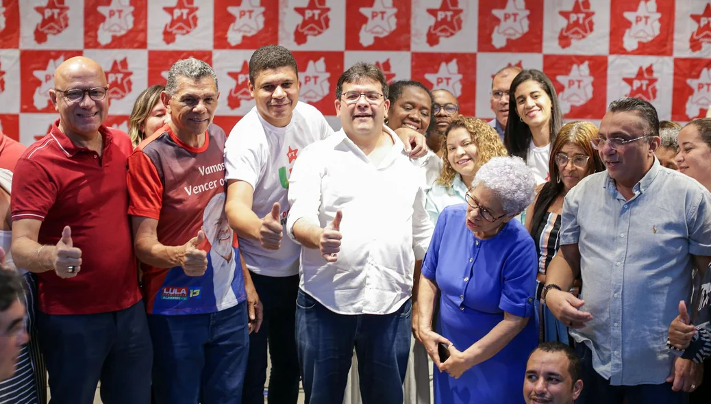 Governador Rafael Fonteles no evento de celebração de 44 anos do PT