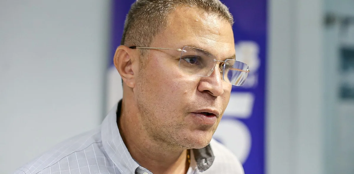 Gustavo de Carvalho também esteve presente no local